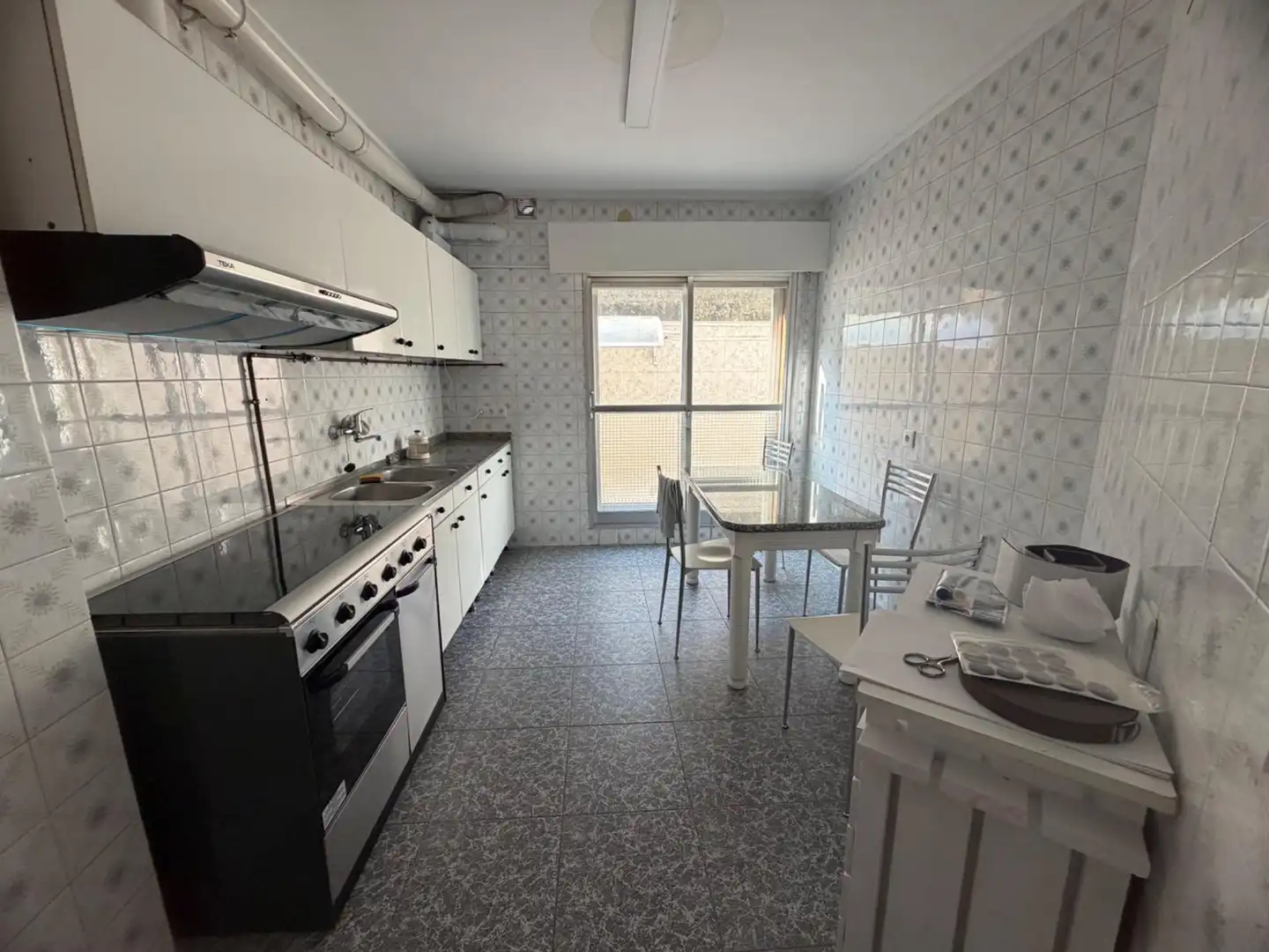 Cocina de Piso de alquiler en Ourense Capital  con Calefacción, Terraza y Amueblado