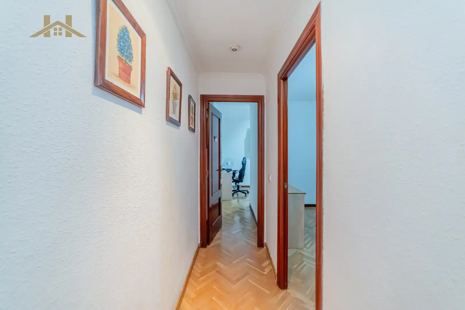 Flat for sale in Aranjuez  with Air Conditioner and Balcony
