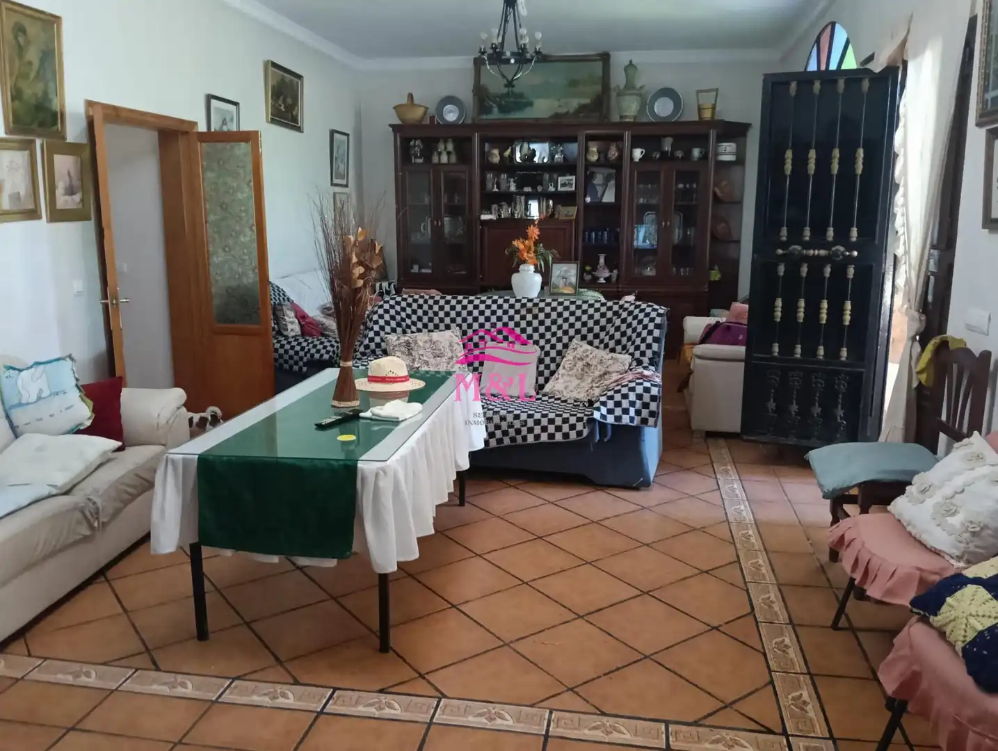 Sala d'estar de Finca rústica en venda en Mérida