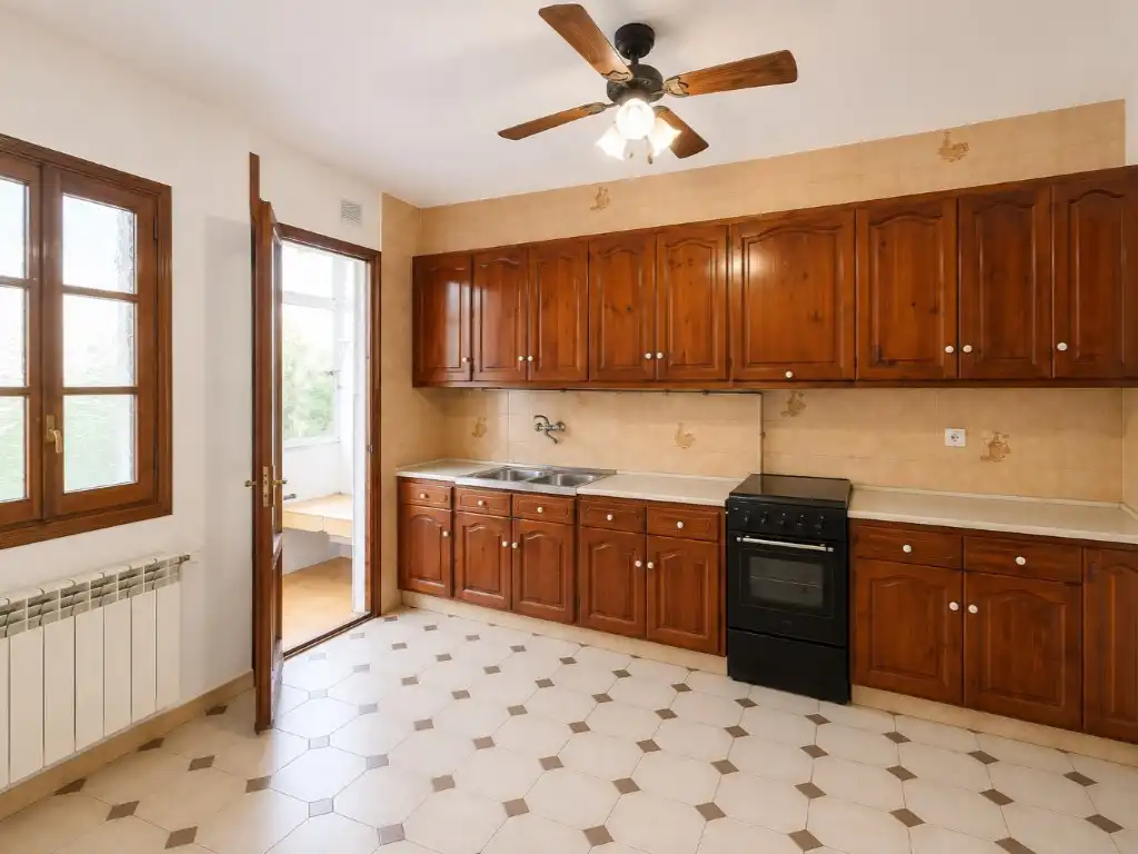 Kitchen of Flat for sale in Vilanova i la Geltrú