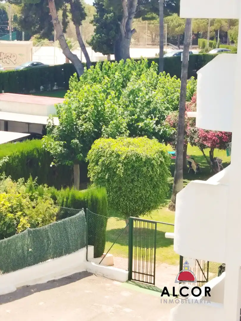 Jardín de Piso en venta en Alcalà de Xivert con Terraza, Amueblado y Balcón