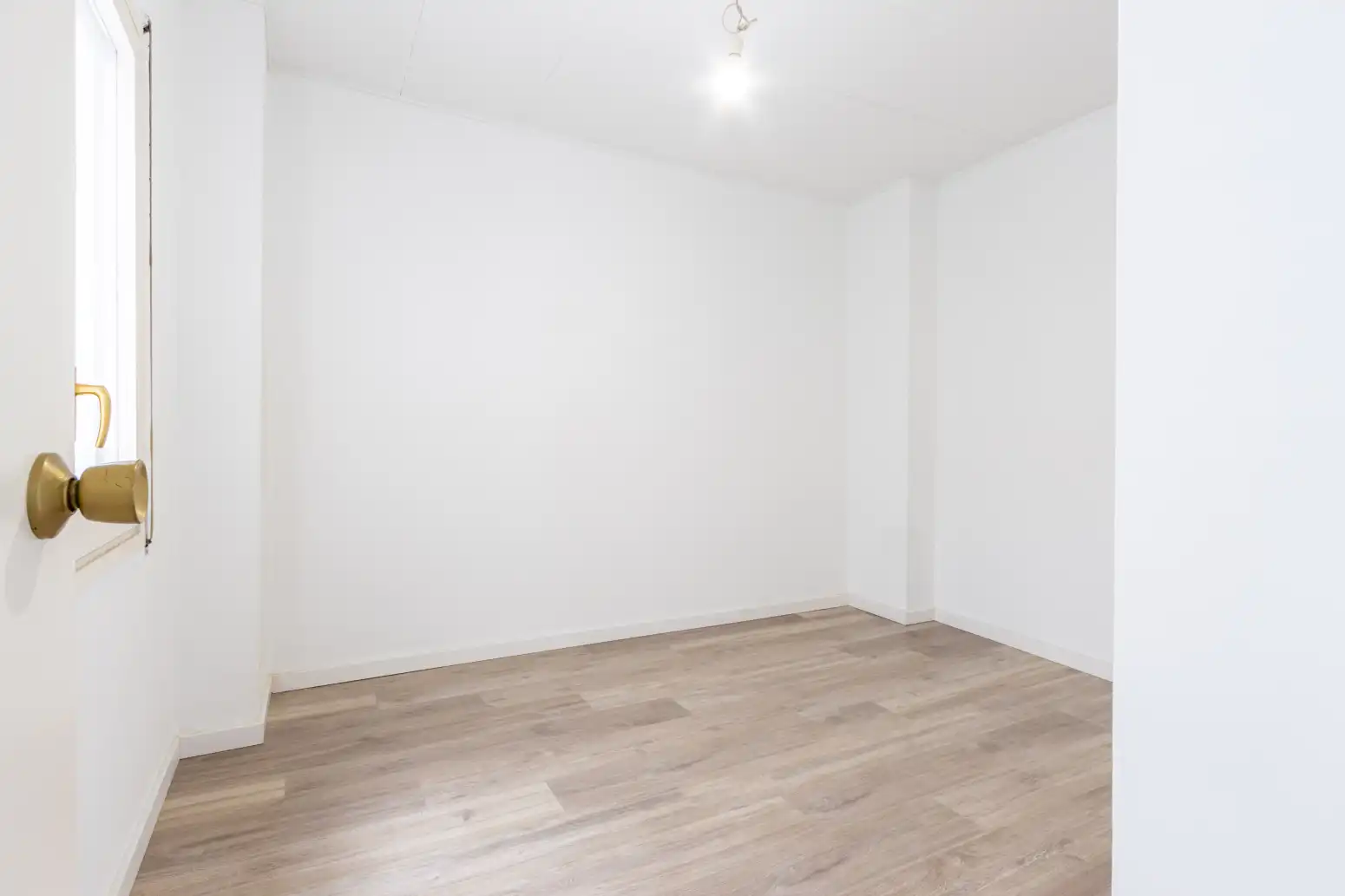Schlafzimmer von Wohnung zum Verkauf in Terrassa mit Heizung, Parkett und Balkon
