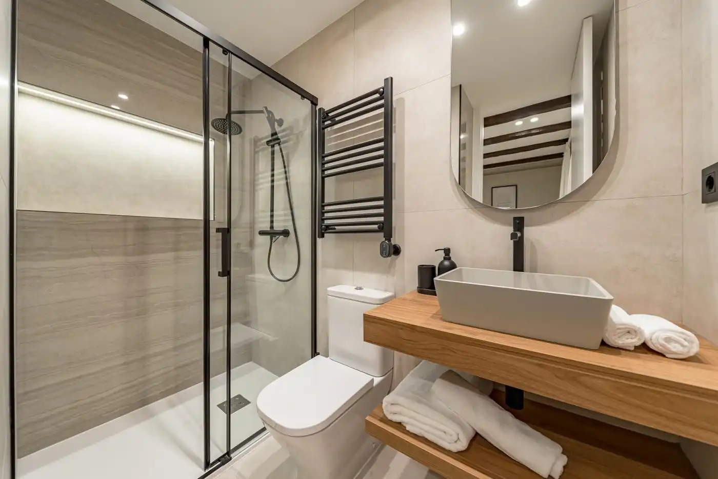 Baño de Piso en venta en Madrid con Aire acondicionado y Calefacción