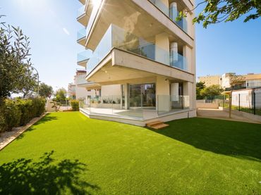 Erdgeschosswohnung mit Garten zum Verkauf in Salatar