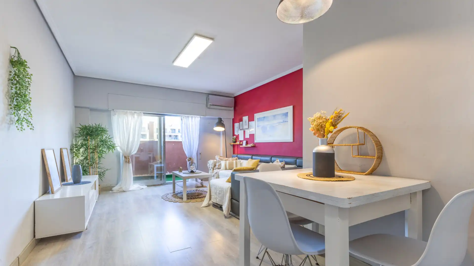 Sala de estar de Ático en venta en Sagunto / Sagunt con Parquet y Terraza