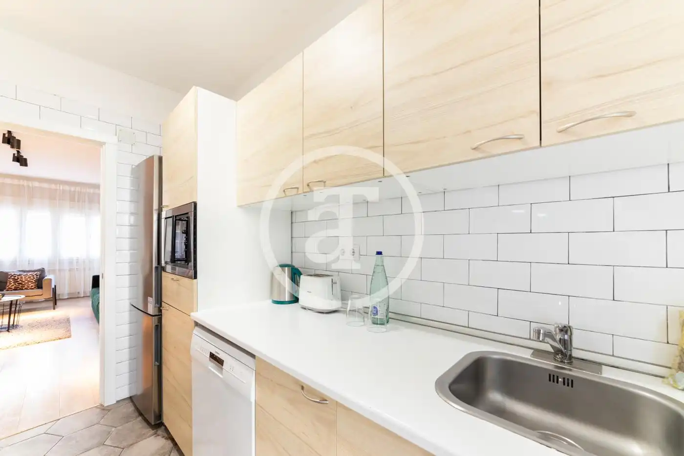 Küche von Wohnung zur Miete in Madrid mit Klimaanlage, Möbliert und Ofen