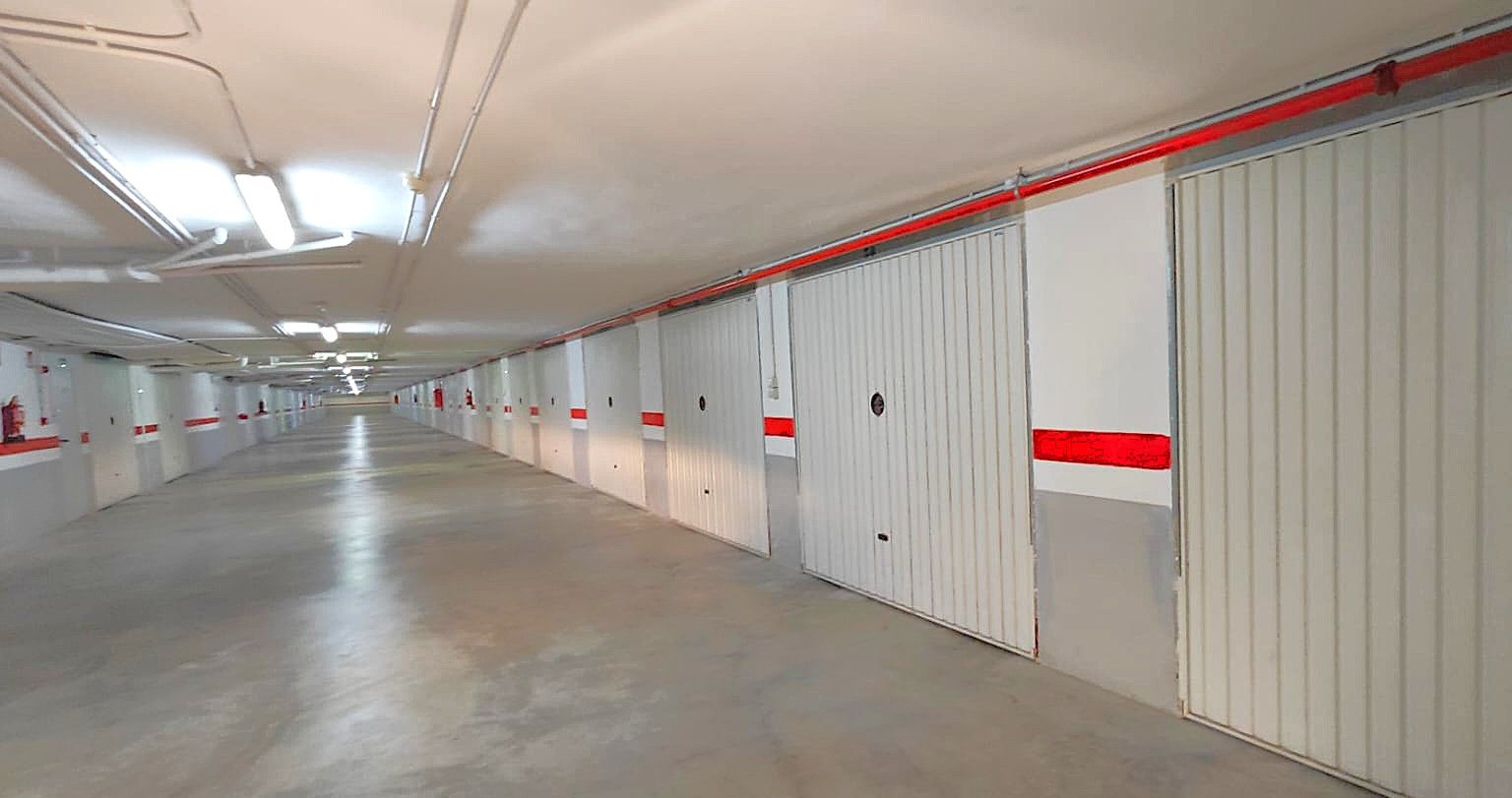 Aparcament de Garatge en venda en Dénia