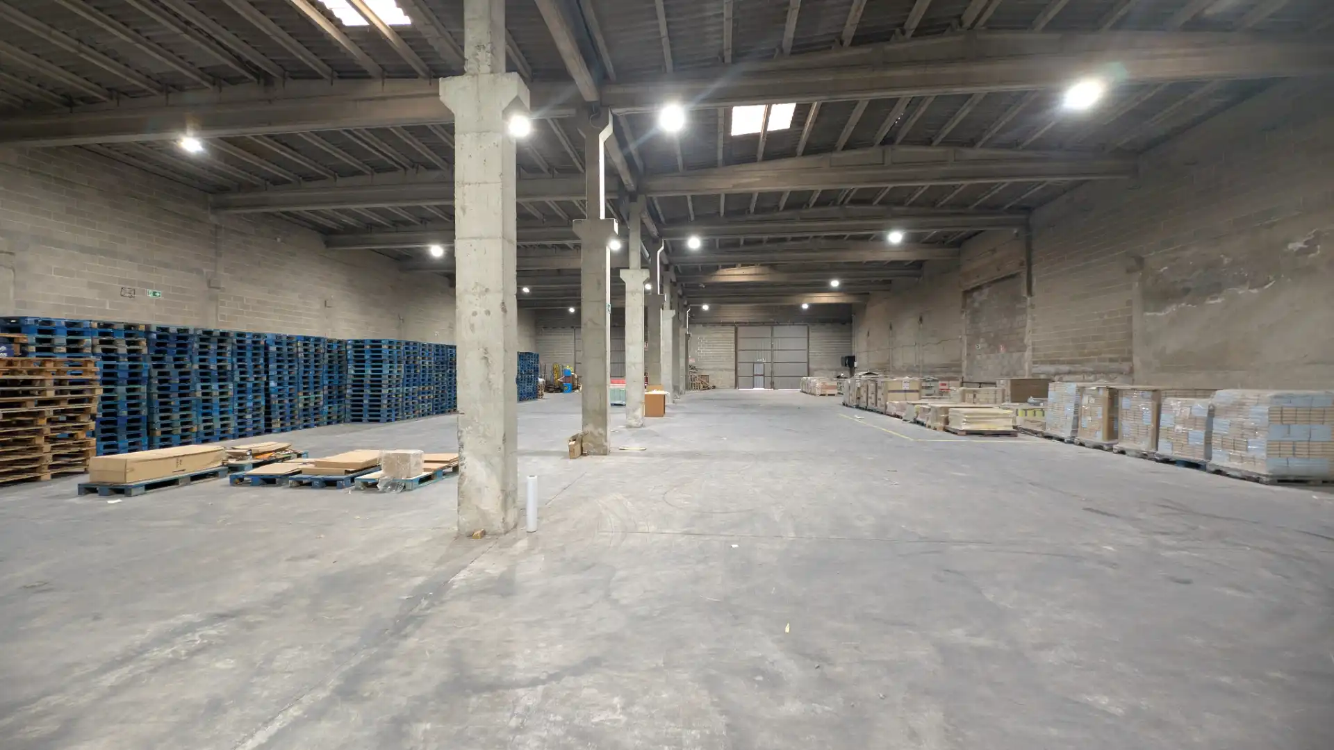 Nave industrial de alquiler en Perafort