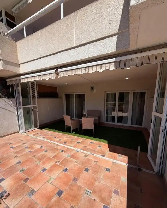 Wohnungen zum Verkauf in Alicante Golf