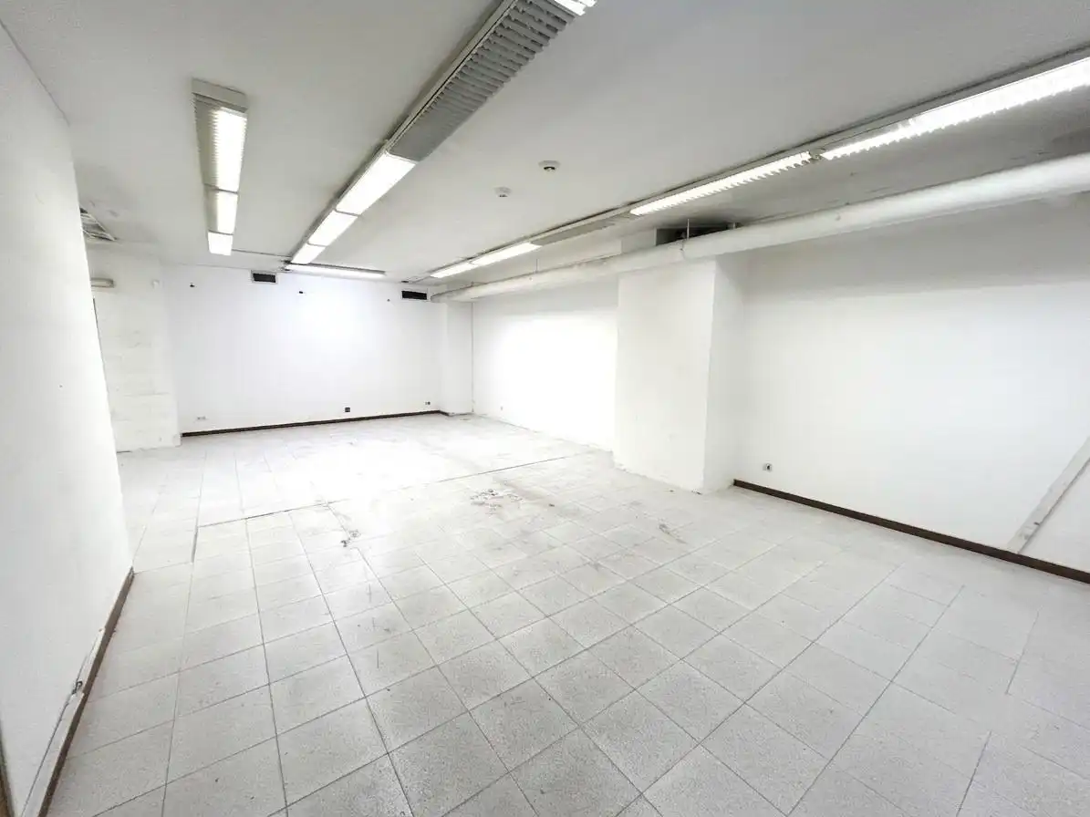 Gewerbefläche zur Miete in Carrer Carrer València, imagen 4