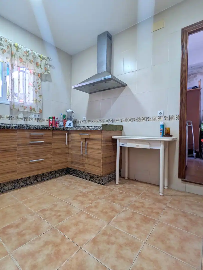 Reihenhaus zum Verkauf in Sanlúcar la Mayor, imagen 12