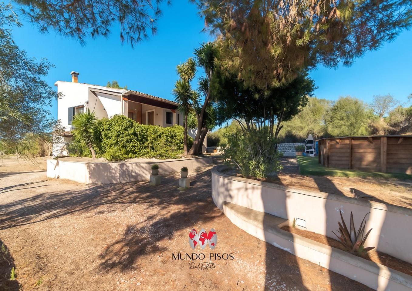Exterior view of Country house for sale in Montuïri  with Private garden, Terrace and Swimming Pool