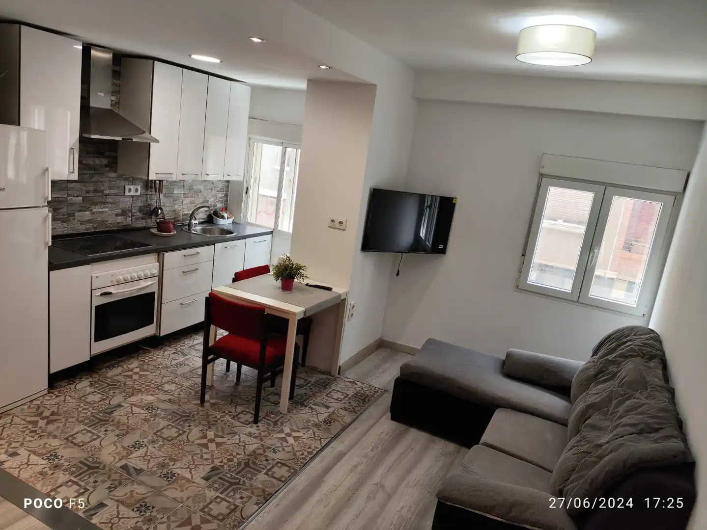 Cocina de Piso de alquiler en  Zaragoza Capital con Calefacción, Parquet y Amueblado