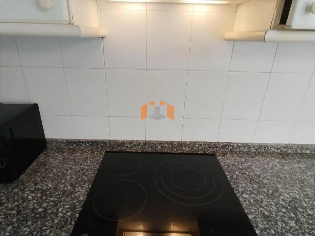Küche von Wohnung zum Verkauf in Vigo  mit Heizung, Abstellraum und Balkon