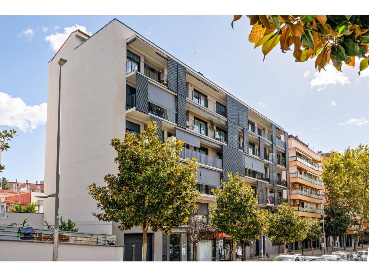 Vista exterior de Piso en venta en Terrassa con Aire acondicionado, Calefacción y Trastero