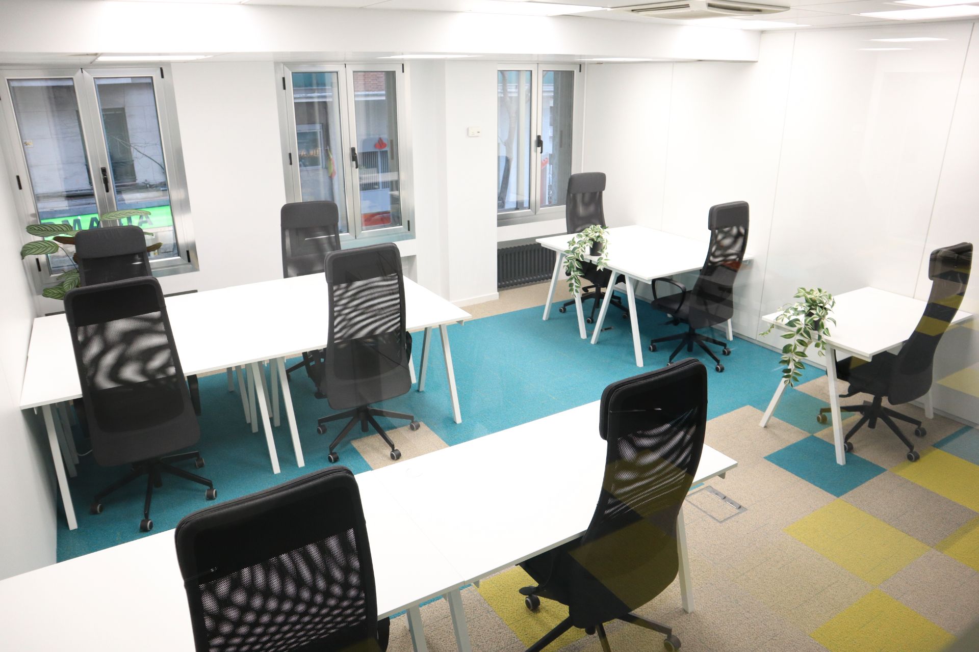Office to rent in  Madrid Capital  with Air Conditioner, Heating and Furnished