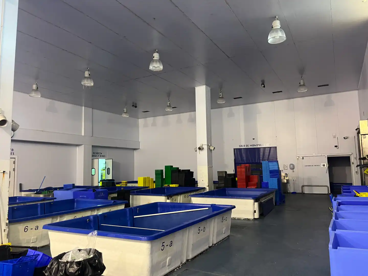 Nave industrial de alquiler en Derio con Calefacción y Alarma