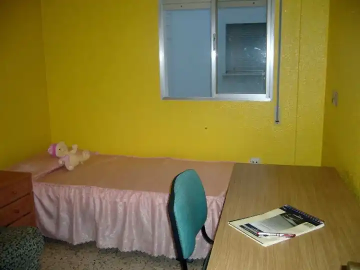 Bedroom of Flat for rent in Valencia  with Air Conditioner, Heating and Furnished
