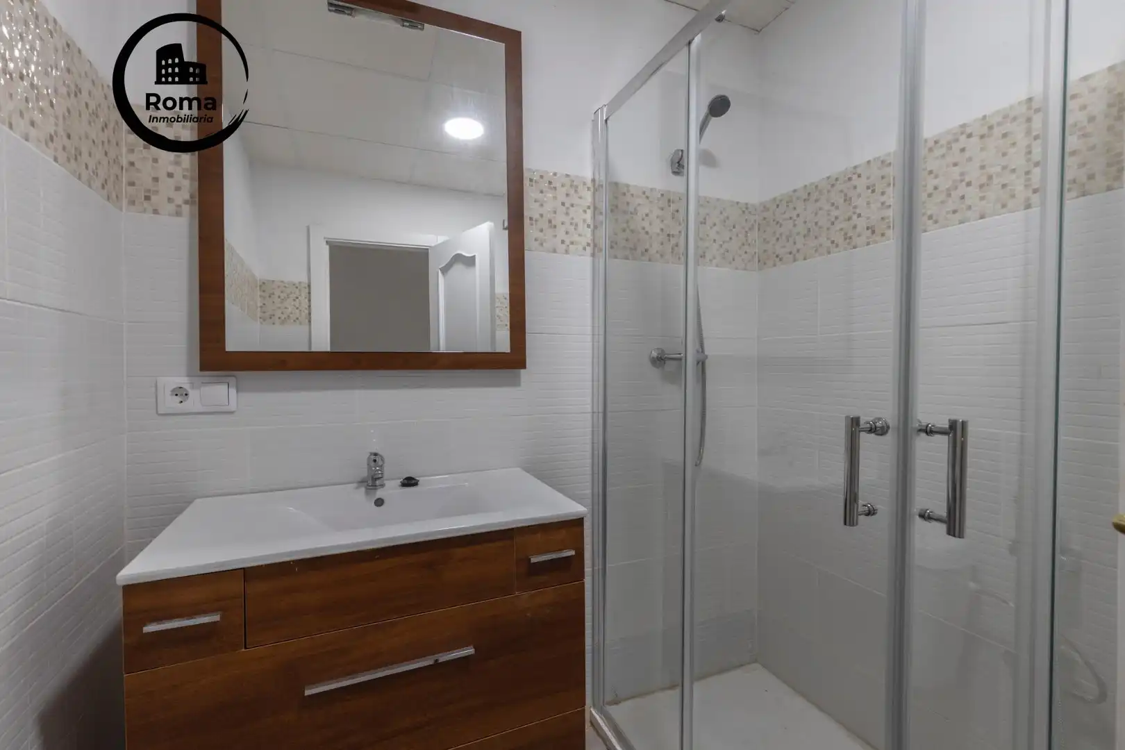 Baño de Planta baja en venta en Moclín con Jardín privado, Amueblado y Balcón