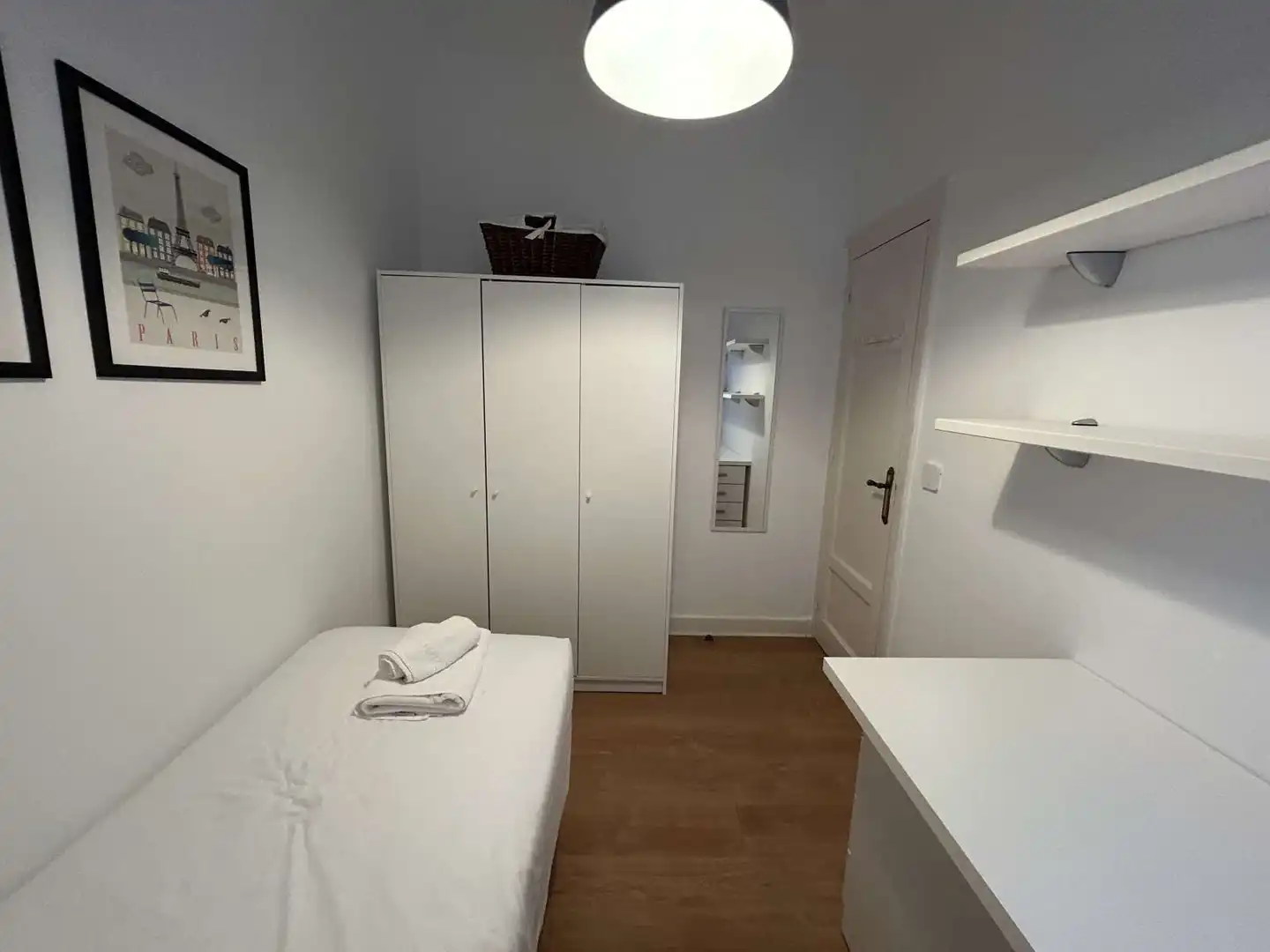 Habitación de Piso para compartir en Bilbao  con Aire acondicionado, Terraza y Amueblado