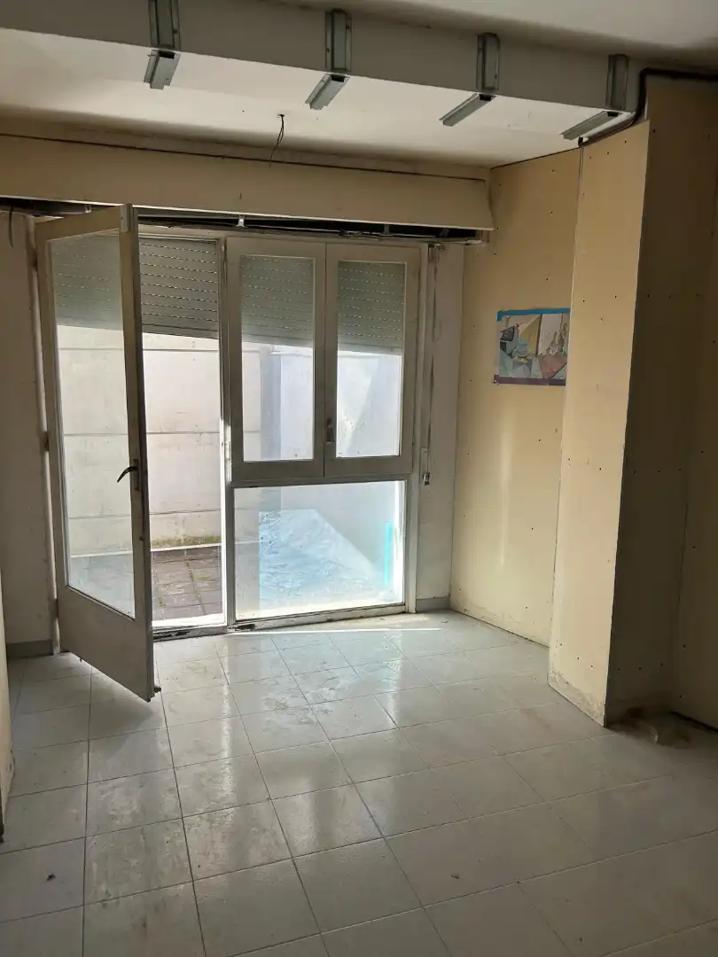 Büro zum Verkauf in Terrassa mit Abstellraum