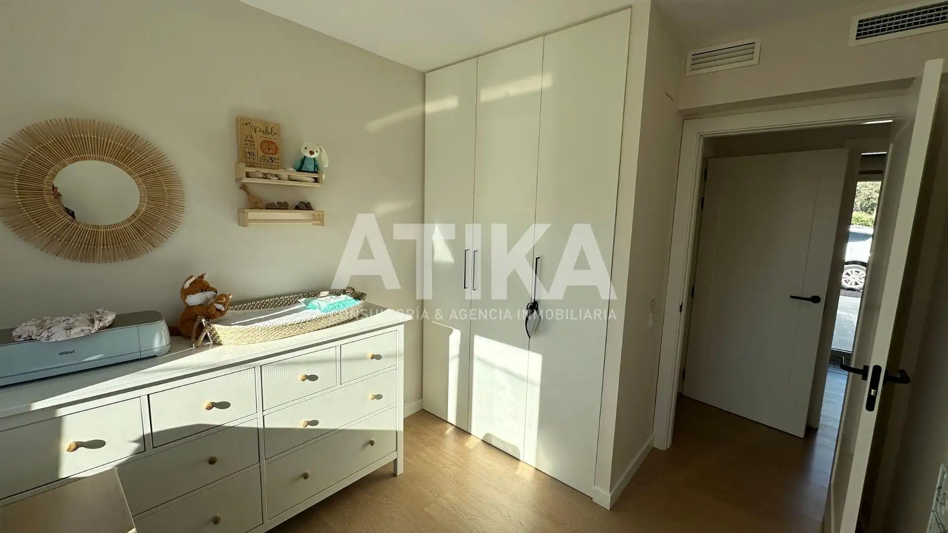 Bedroom of Houses for sale in Ontinyent  with Air Conditioner, Private garden and Parquet flooring