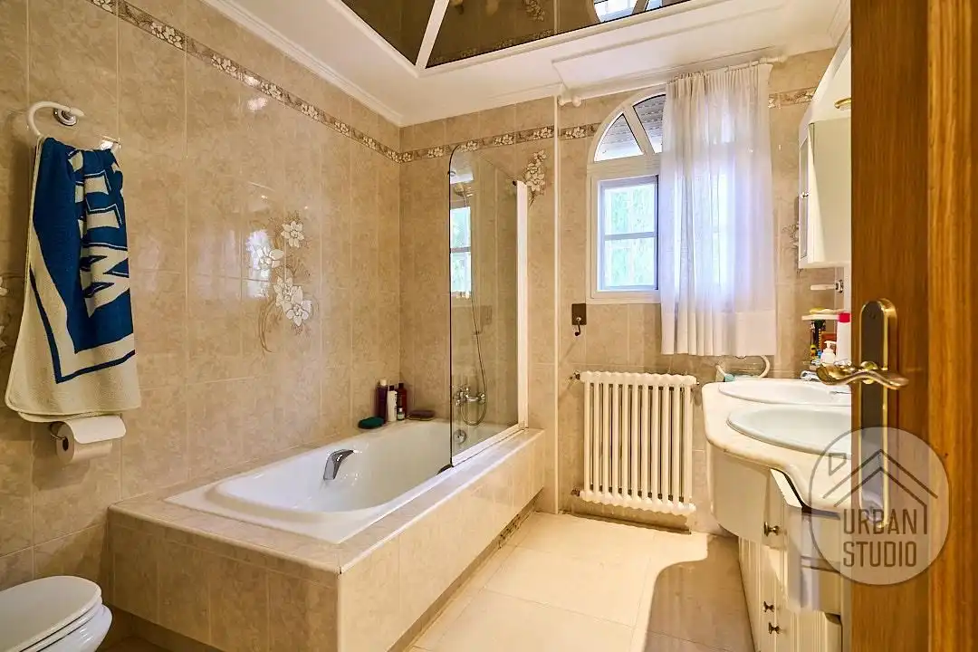 Bathroom of Houses for sale in San Vicente del Raspeig / Sant Vicent del Raspeig  with Heating, Private garden and Terrace