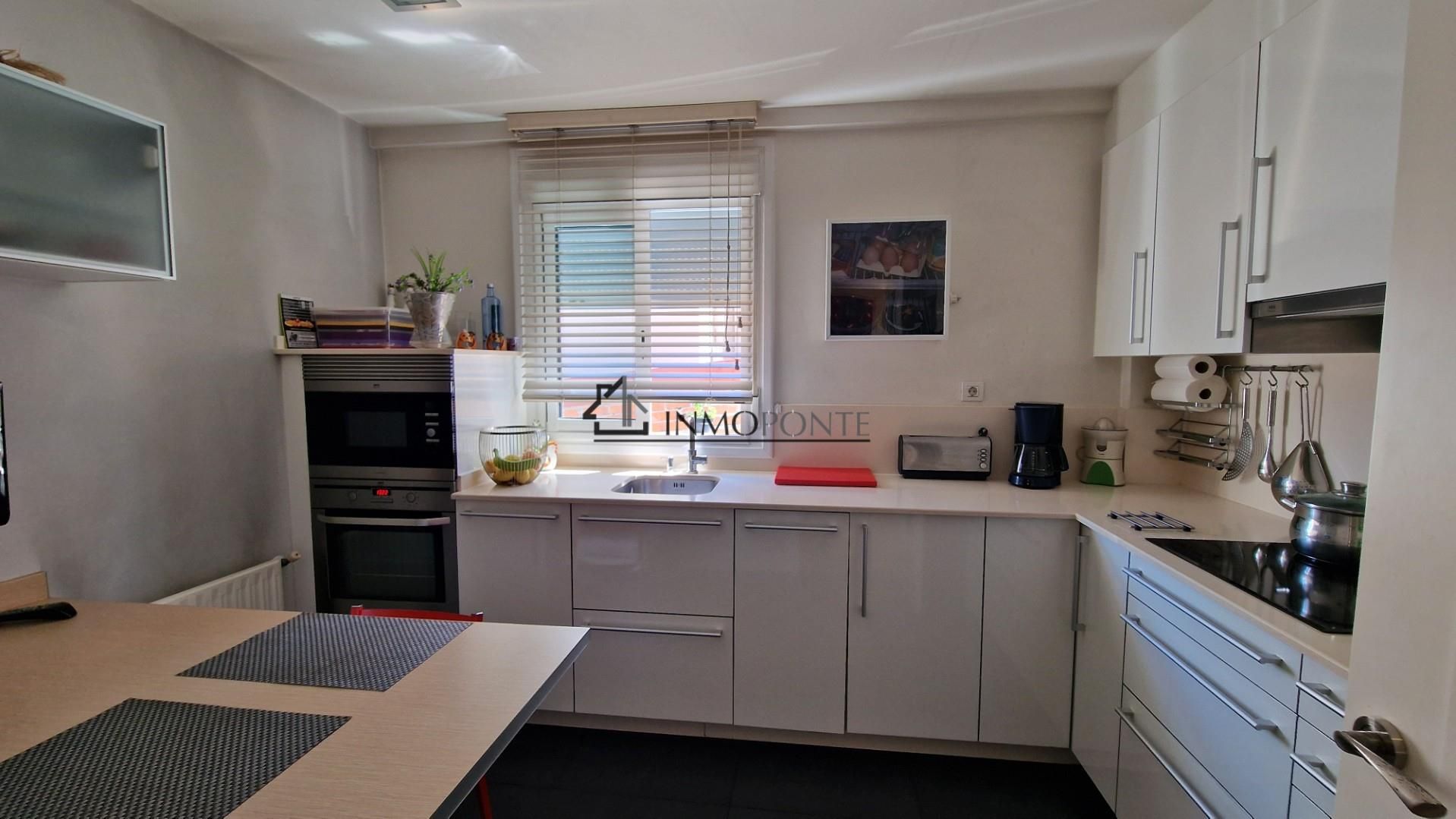 Kitchen of Flat for sale in Bueu