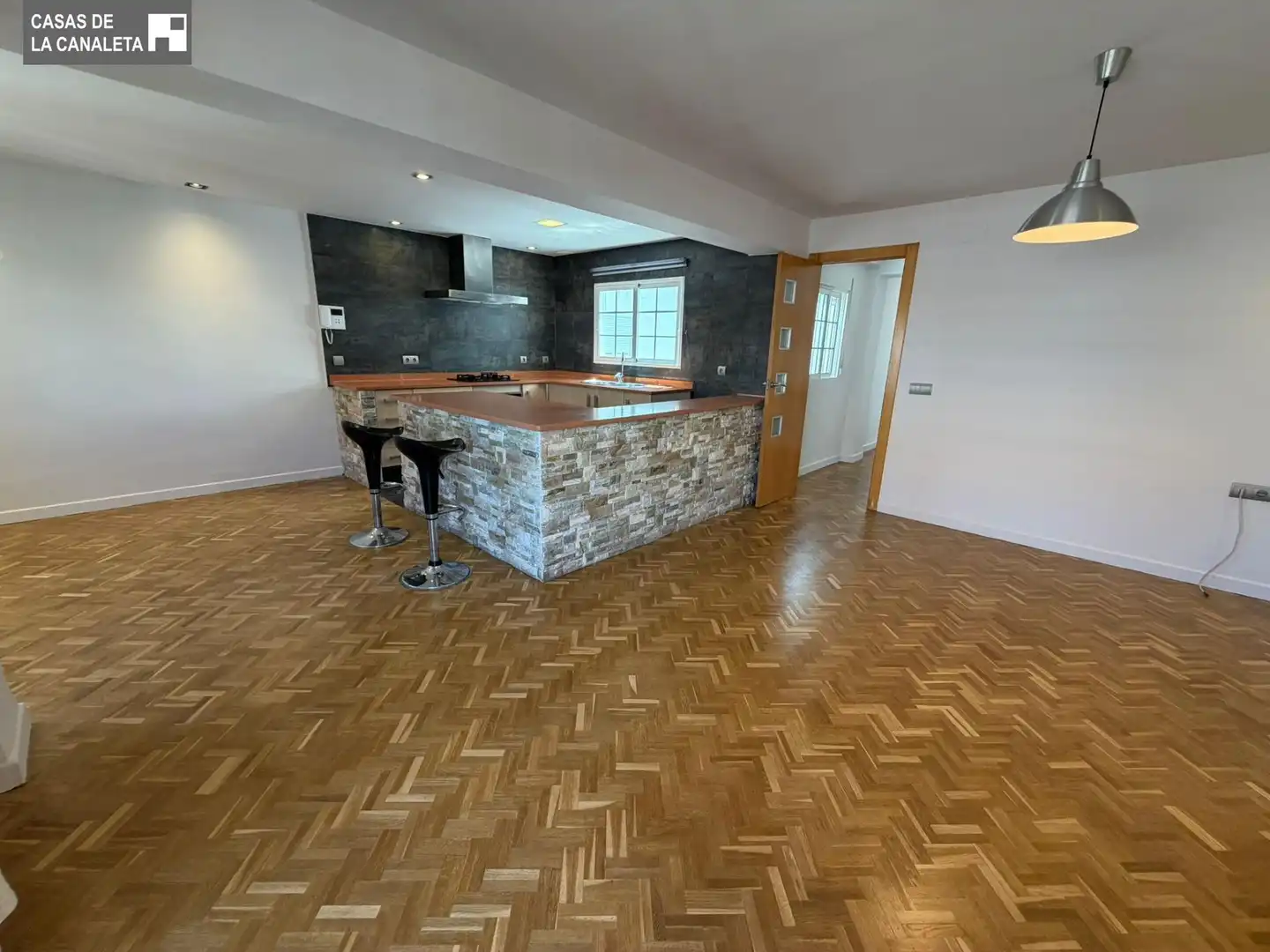 Piso con terraza en alquiler en Juzgados, imagen 2
