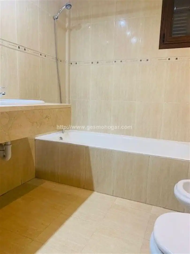 Baño de Casa adosada de alquiler en  Palma de Mallorca con Aire acondicionado, Calefacción y Terraza