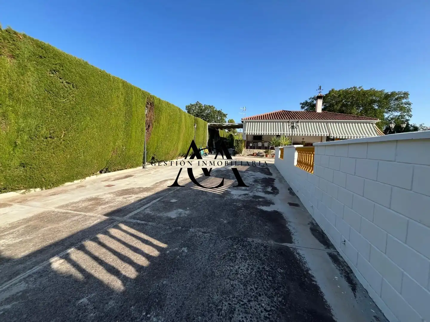 Parkplatz von Haus oder Chalet zum Verkauf in Lucena mit Terrasse