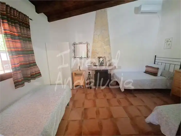 Casa rústica amb piscina en venda a El Borge, imagen 7