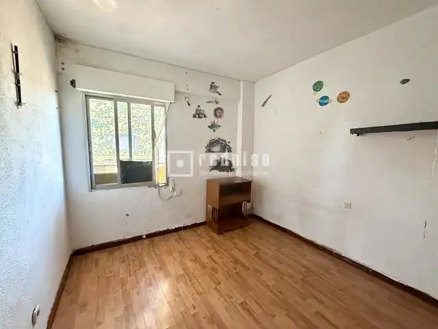 Habitación de Piso en venta en Madrid con Terraza