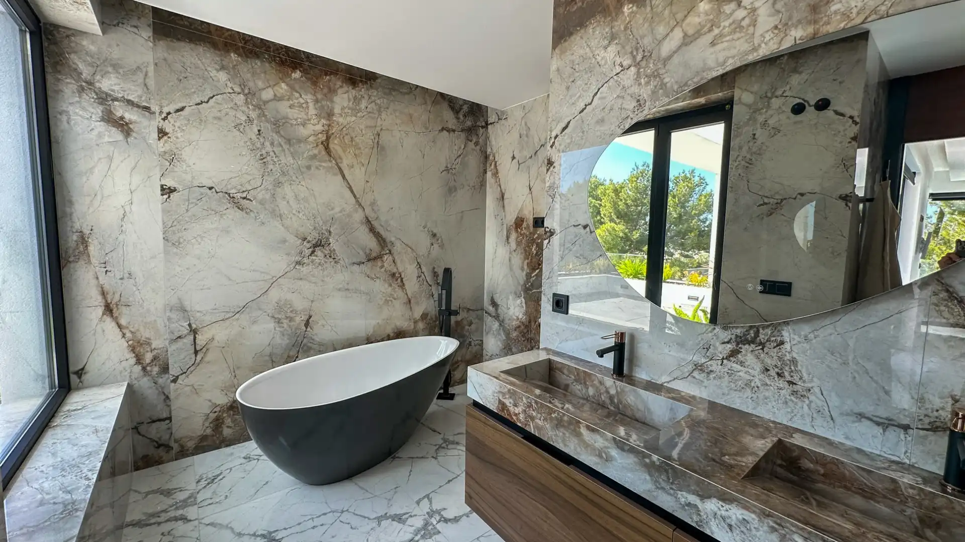 Bathroom of Houses for sale in Orihuela  with Air Conditioner, Swimming Pool and Oven