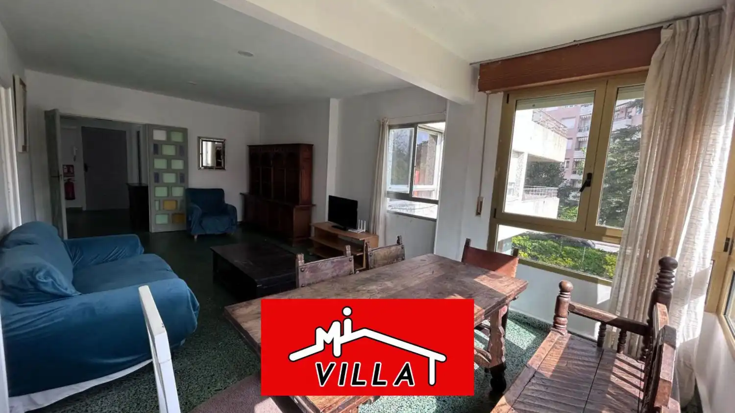 Sala d'estar de Pis en venda en Laredo amb Calefacció, Terrassa i Moblat