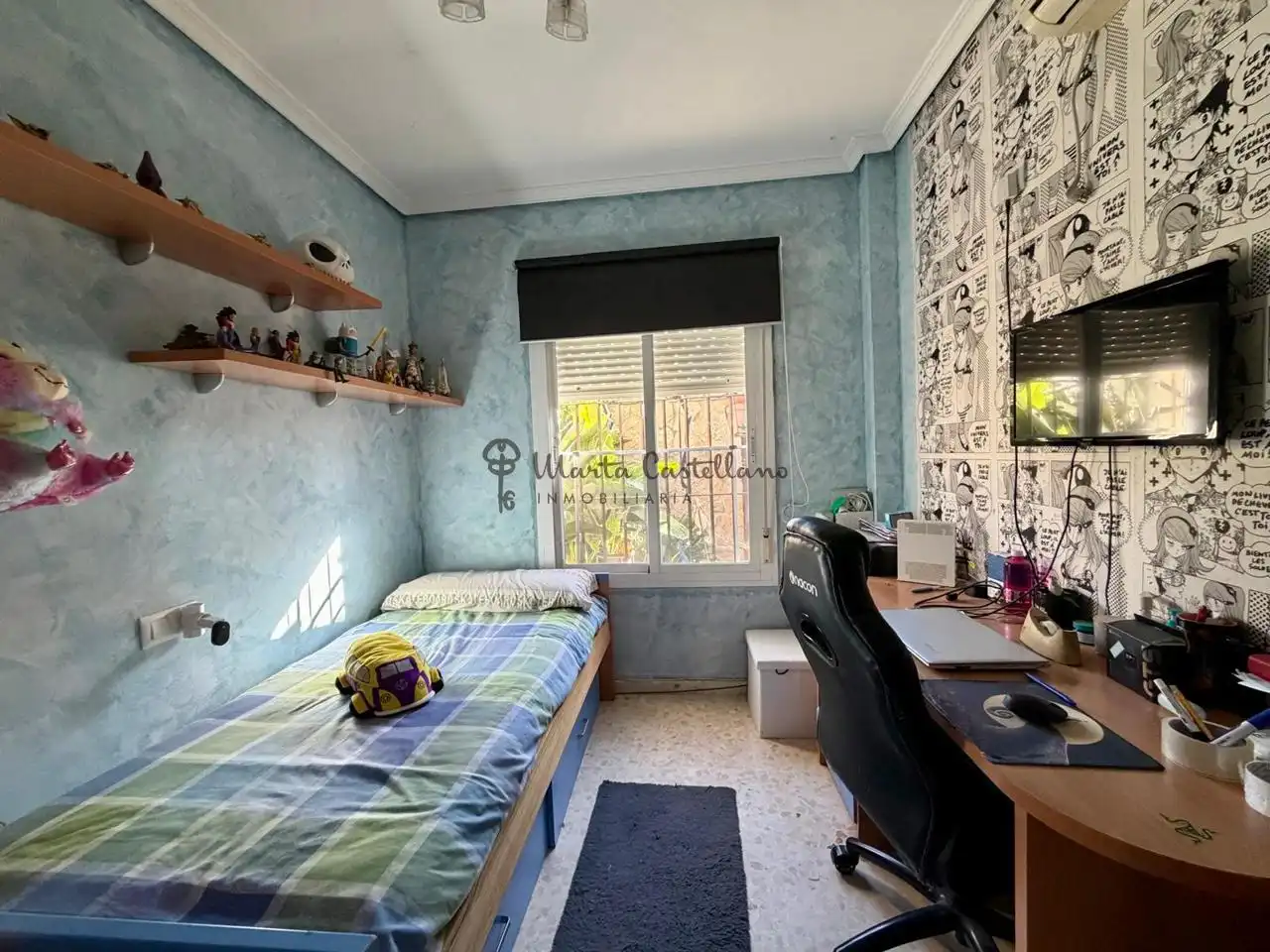 Habitación de Casa adosada en venta en Rota con Balcón