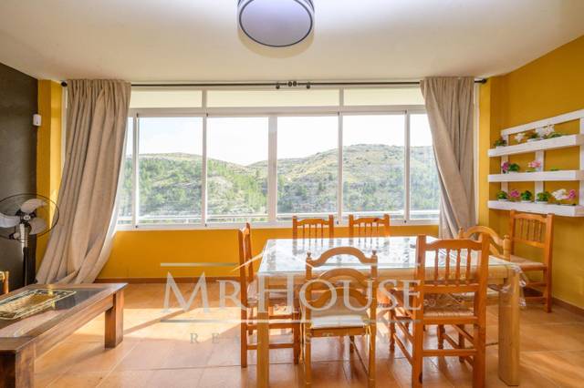 Casa adosada en Venta en Balcon Del Jucar en Jorquera