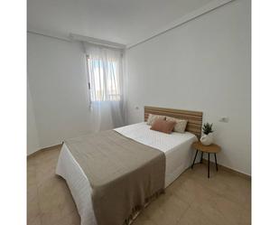 Dormitori de Apartament de lloguer en Almazora / Almassora amb Traster i Moblat