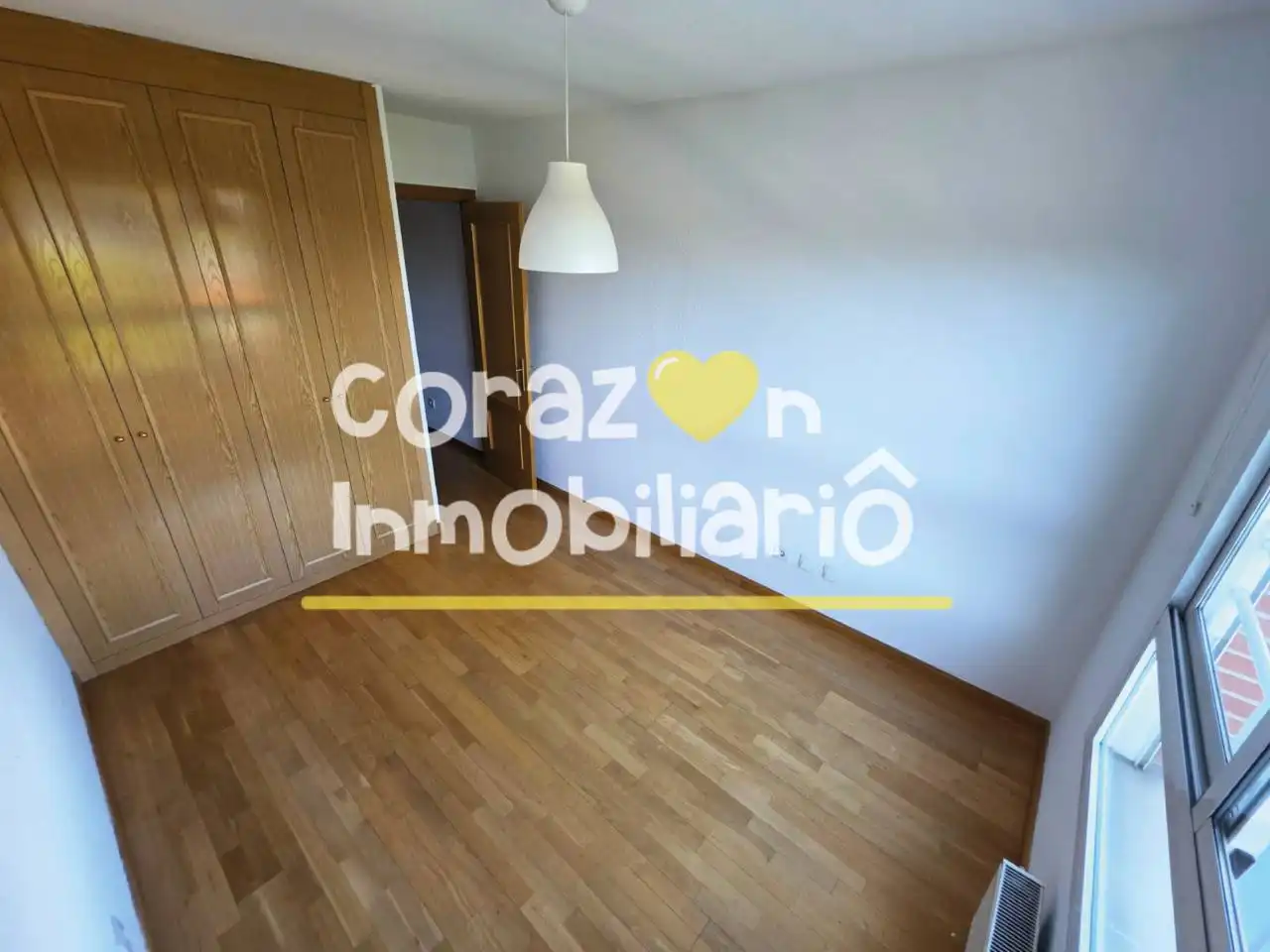 Bedroom of Flat for sale in Madrid  with Heating, Parquet flooring and Storage room