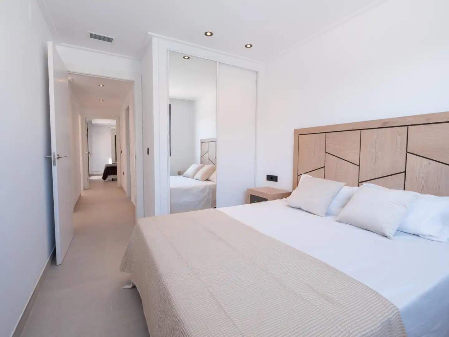 Bedroom of Houses for sale in Elche / Elx  with Air Conditioner, Heating and Private garden