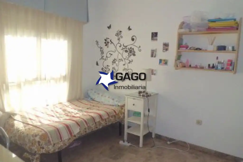 Bedroom of Flat for rent in Córdoba  with Air Conditioner, Heating and Terrace