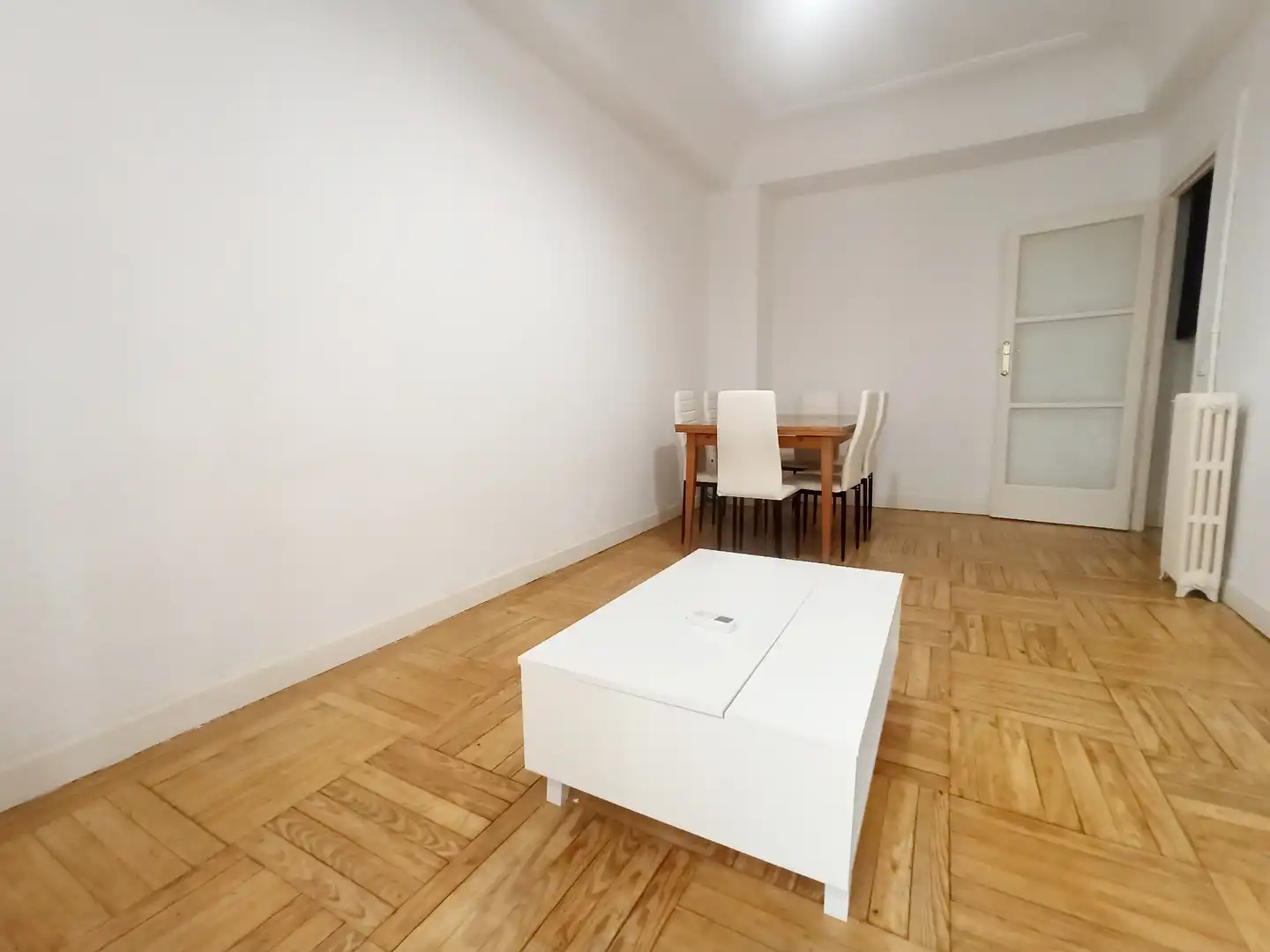 Dining room of Flat for sale in Madrid  with Air Conditioner, Heating and Parquet flooring