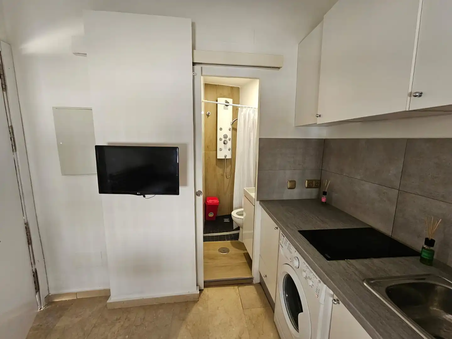 Bathroom of Study for rent in Coín  with Furnished, Washing machine and Microwave