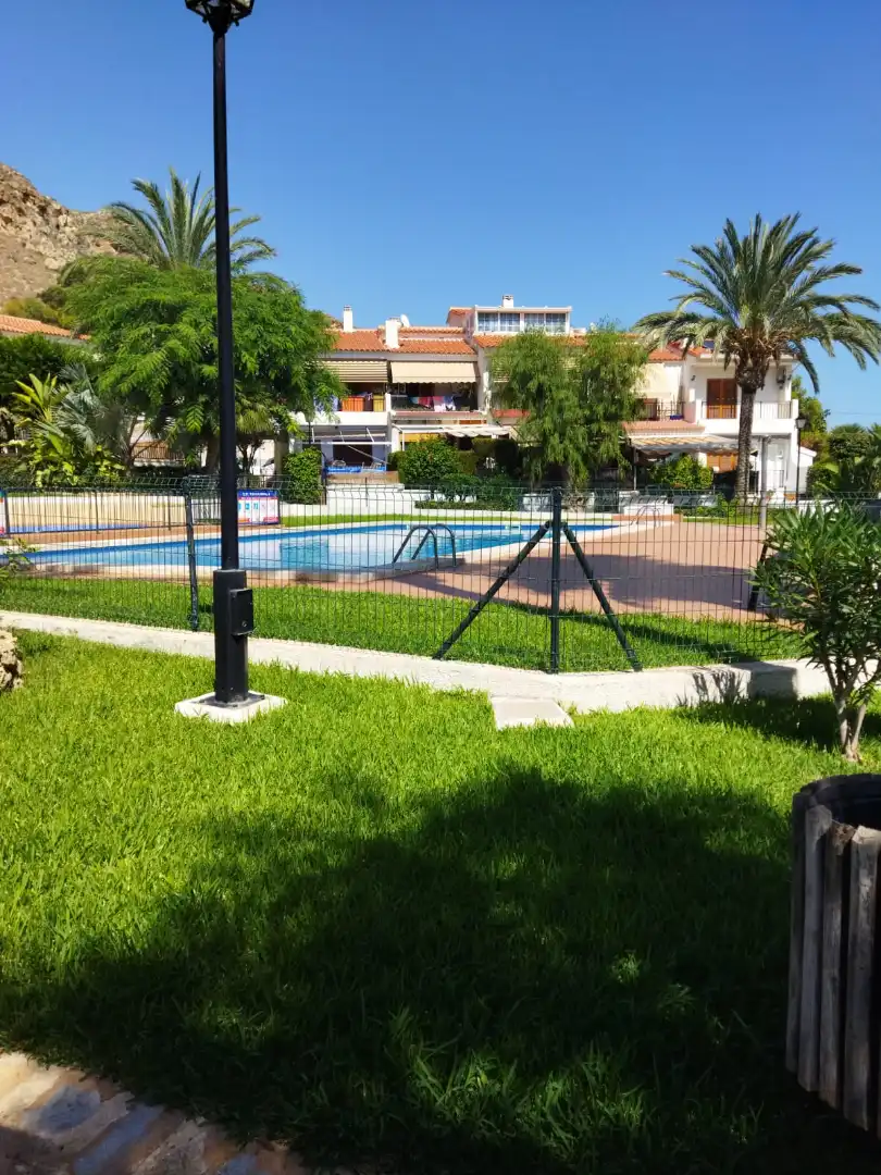 Schwimmbecken von Wohnungen zur Miete in Santa Pola mit Klimaanlage, Terrasse und Möbliert