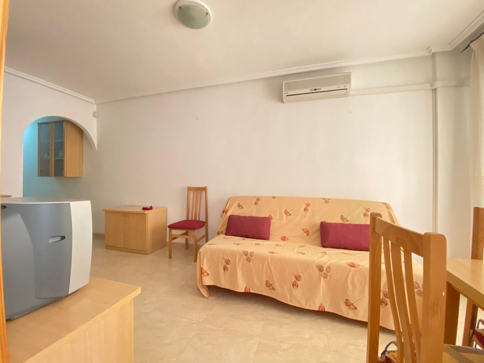 Sala d'estar de Apartament en venda en Torrevieja amb Aire condicionat, Calefacció i Terrassa