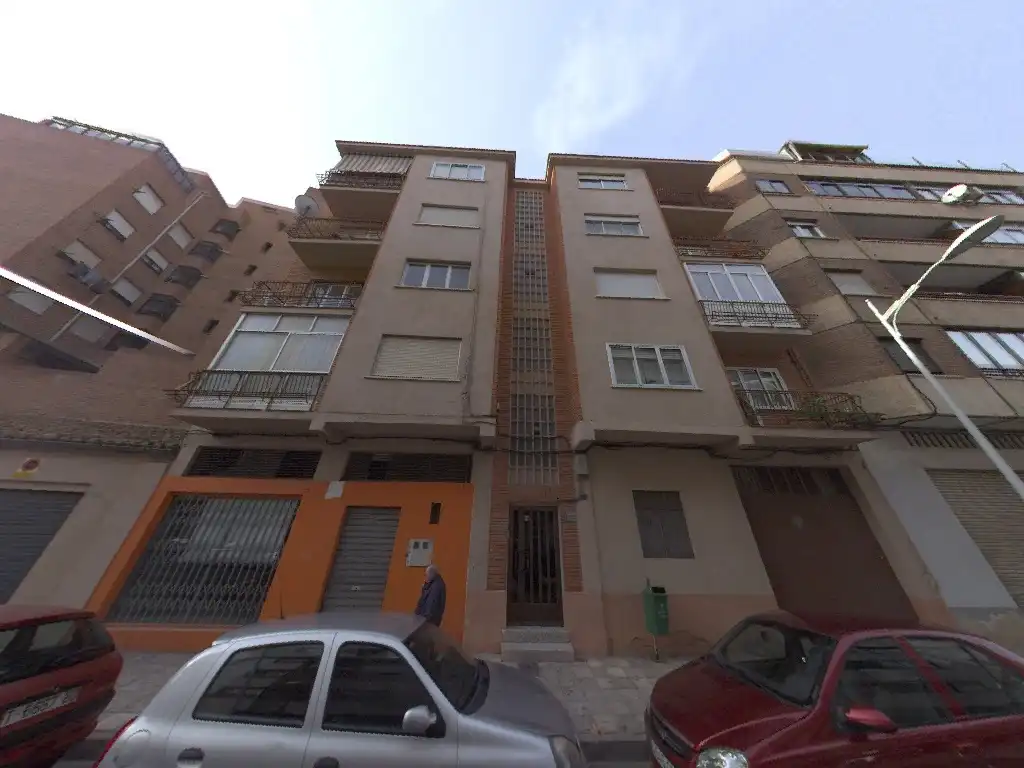Piso en venta en C/ Gabriel Ciscar, Industria