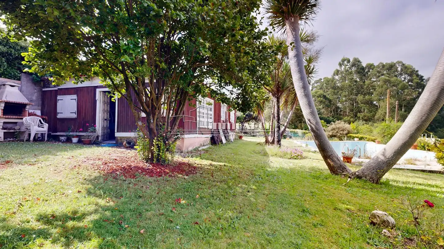Garden of Residential for sale in Oleiros