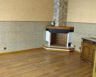 Sala d'estar de Casa o xalet en venda en Alcaudete de la Jara