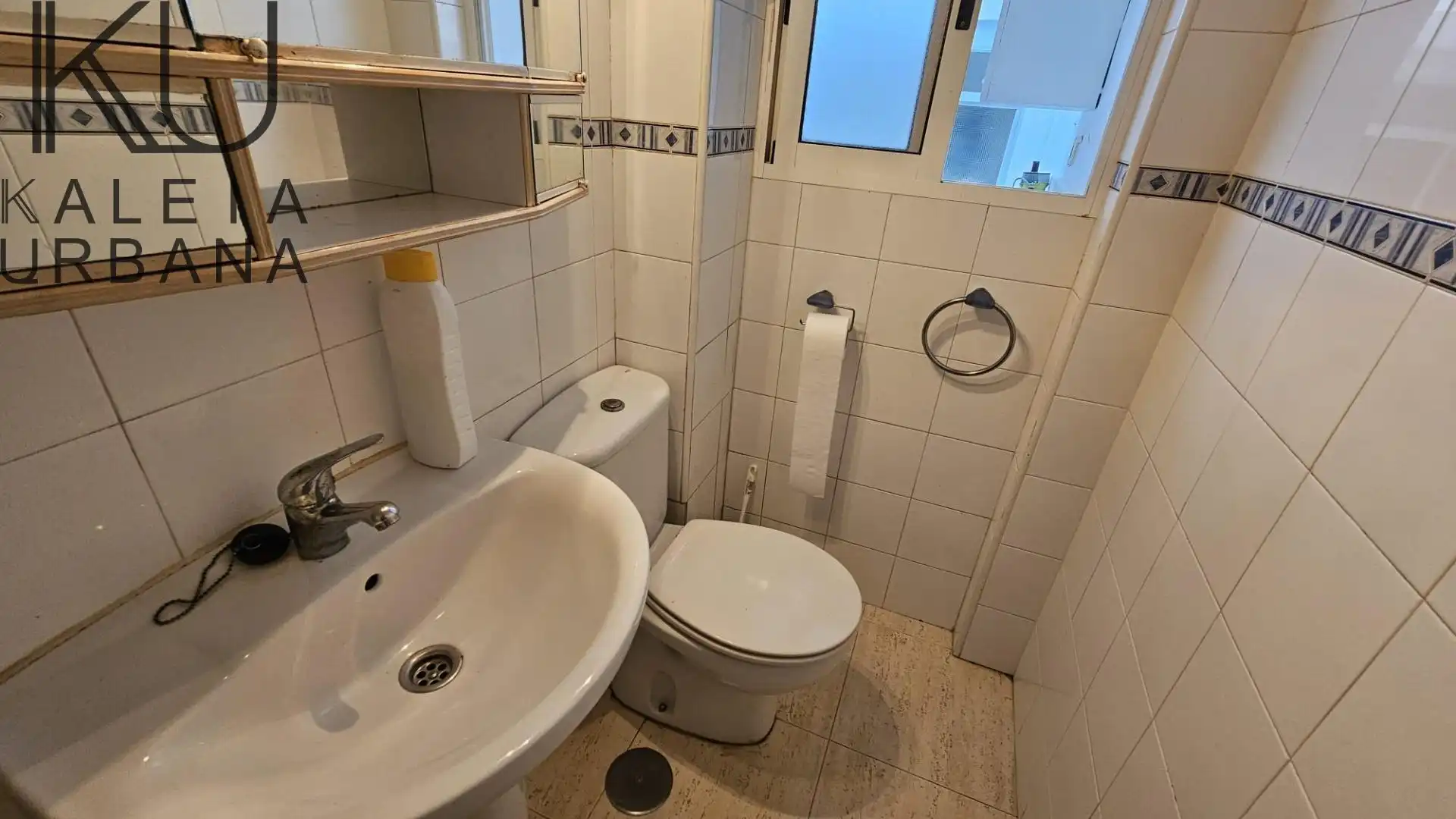 Baño de Piso en venta en Alicante / Alacant con Balcón