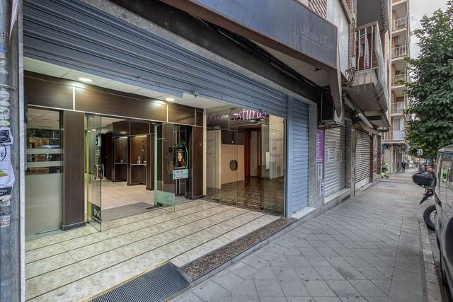 Local comercial en Venta en Calle Ruiseñor, 10 en Pajaritos
